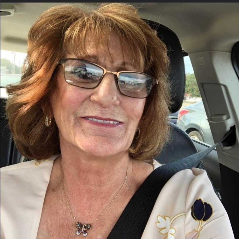 Meet your Posher, Carol